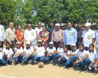 చదువు తో పాటు విద్యార్థులు క్రీడల్లో రాణించాలి....