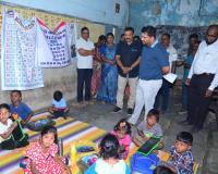 ఖానాపూర్ గ్రామంలో భూముల రీ సర్వే పరిశీలించిన కలెక్టర్ హేమంత్ కేశవ్ పాటిల్
