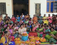 మున్సిపల్ ఆధ్వర్యంలో ముందస్తు బతుకమ్మ సంబరాలు