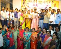 హనుమకొండ జిల్లా కలెక్టరేట్ ప్రాంగణంలో ఉద్యోగ సంఘాల నేతృత్వంలో  బతుకమ్మ వేడుకలు