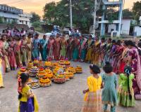 పెద్ద మల్లారెడ్డిలో ఘనంగా బతుకమ్మ పండుగ వేడుకలు