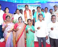లబ్ధిదారులకు ప్రభుత్వ సంక్షేమ పథకాలు అందేలా కృషి: ఎమ్మెల్యే కేఆర్ నాగరాజు...