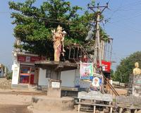 ఏళ్ళు గడుస్తున్నా ఆవిష్కరణకు నోచుకోని 'తెలంగాణ తల్లి' విగ్రహం!