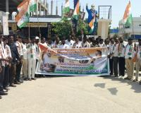 రాహుల్, ప్రియాంక గాంధీ అరెస్టులకు నిరసనగా నాంపల్లిలో కాంగ్రెస్ భారీ ర్యాలీ