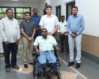 ప్రజావాణిలో దివ్యాంగుడి విజ్ఞప్తికి స్పందించి బ్యాటరీ వాహనంను అందజేసిన  కలెక్టర్ 