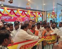 అంగరంగా వైభవంగా గద్వాల్ లో చెన్నై షాపింగ్ మాల్ ప్రారంభం