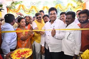  ప్రజలకు మెరుగైన వైద్య సేవలే లక్ష్యంగా.. కూటమి ప్రభుత్వం పనులు : ఎమ్మెల్యే గురజాల జగన్ మోహన్ 