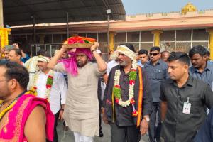 కొండగట్టులో ధర్మశాల నిర్మాణానికి శంకుస్థాపన చేసిన ఏపి డిప్యూటీ సీఎం పవన్ కళ్యాణ్..  