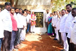 శంకర్ పల్లి మండలం పలు గ్రామాల్లో అభివృద్ధి కార్యక్రమాలకు శంకుస్థాపన చేసిన స్థానిక శాసనసభ్యులు కాలే యాదయ్య 