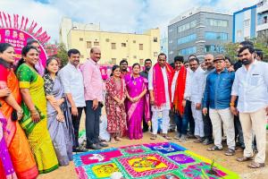 - పీర్జాదిగూడలో అంబరాన్ని తాకిన సంక్రాంతి ముగ్గుల పోటీలు... - 