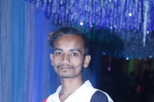 బైక్ అదుపు తప్పి ఒకరు మృతి ఒకరికి గాయాలు