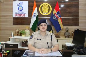 సురక్షిత ప్రయాణం క్షేమంగా గమ్యానికి చేరుస్తుంది  : జిల్లా ఎస్పీ స్నేహ మెహ్రా