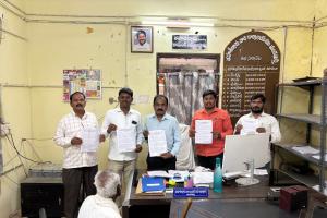 టిడబ్ల్యూజేఎఫ్ జిల్లా 4వ  మహాసభల పోస్టర్ ఆవిష్కరణ  : ఎమ్మార్వో దయానందం