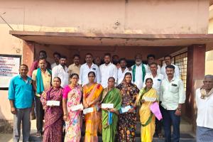 కల్యాణ లక్ష్మి చెక్కుల పంపిణీ...