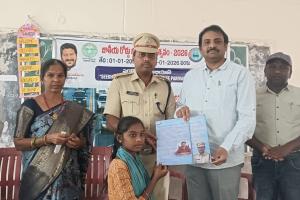 జిల్లా ప్రజా పరిషత్ బాలికల పాఠశాలలో జాతీయ రోడ్డు భద్రత మాసోత్సవాలు.   రవాణాధికారి బారగాడి శ్రీనివాస్.