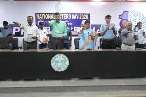 ప్రజాస్వామ్యంలో ఓటు హక్కు వజ్రాయుధం  : కలెక్టర్ ప్రతీక్ జైన్ 