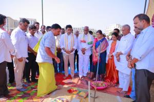 235 కోట్ల నిధులతో మంజూరు అయిన 650 పడకల ఆసుపత్రి నిర్మాణ పనులను ప్రారంభించిన నాగర్ కర్నూల్ ఎమ్మేల్యే రాజేష్ రెడ్డి .