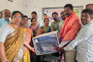 ప్రభుత్వ జూనియర్ కళాశాలకు ప్రింటర్ అందజేత...