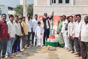 స్వాతంత్ర ఫలాలు ప్రతి ఒక్కరికి అందాలి..