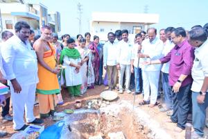 పలు అభివృద్ధి పనులకు భూమి పూజ చేసిన  ఎమ్మెల్యే బండ్ల కృష్ణమోహన్ రెడ్డి 
