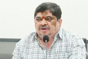 మున్సిపల్ ఎన్నికల్లో కాంగ్రెస్ పార్టీ అభ్యర్థులను గెలిపించండి - మంత్రి పొన్నం ప్రభాకర్
