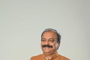 అభివృద్ధి వైపు కూటమి ప్రభుత్వం ఆరోపణ వైపు వైఎస్ఆర్ పార్టీ... ఎన్ పి జయ ప్రకాష్ నాయుడు