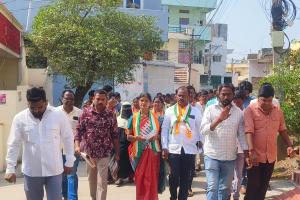 కాంగ్రెస్ తోనే అభివృద్ధి సాధ్యం  -- ముడా చైర్మన్ లక్ష్మణ్ యాదవ్ 