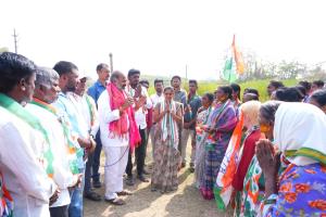 వేములవాడ పట్టణంలో 03 వార్డు గుడిసె సంతోష,ఎన్నికల ప్రచారం నిర్వహించిన రాష్ట్ర ప్రభుత్వ విప్ ఆది శ్రీనివాస్..