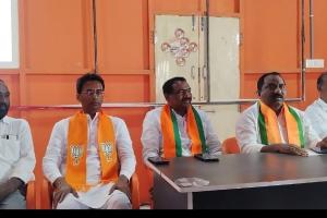 బాన్సువాడ మున్సిపాలిటీలో బీజేపీ విజయమే లక్ష్యంగా ముందుకు సాగాలి: యెండల లక్ష్మీనారాయణ