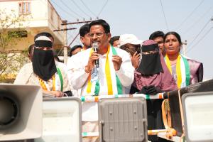 అభివృద్ధి కావాలంటే కాంగ్రెస్ పార్టీ కార్పొరేటర్లు గెలవాలి   --- ఎమ్మెల్యే  యెన్నం శ్రీనివాస్ రెడ్డి  