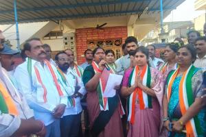 కాంగ్రెస్ తోనే  ములుగు అభివృద్ధి....అన్ని వార్డుల్లో కౌన్సిలర్లను గెలిపించాలి .....   అభివృద్ధి చేసే బాధ్యత నాది   మంత్రి సీతక్క.