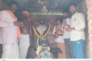 ఎడ్ బిడ్ తండా శివాలయంలో పూజలు 