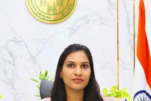 యథావిధిగా ప్రజావాణి కార్యక్రమం ప్రారంభం జిల్లా కలెక్టర్ పి. ప్రావీణ్య