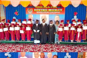 డివైన్ మెర్సీ విద్యాలయంలో ఘనంగా 15వ వార్షికోత్సవ వేడుకలు......