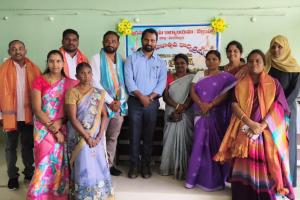 బెల్లంపల్లి మున్సిపల్ కార్యాలయంలో కౌన్సిలర్ల సత్కారం –  కమిషనర్‌కు శాలువాతో సన్మానం చేసిన టిఆర్ఎస్ పార్టీ కౌన్సిలర్లు 