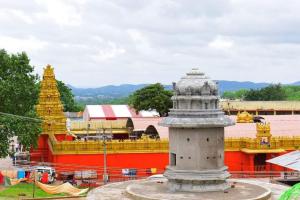 ​కొండగట్టు అంజన్న ఆలయ ఖజానాకు కాసుల వర్షం ​