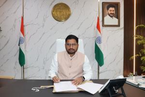 జిల్లా సమగ్ర అభివృద్ధికి సమర్ధవంతంగా పని చేయాలి  జిల్లా కలెక్టర్ రిజ్వాన్ బాషా షేక్