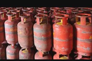 గ్యాస్ సబ్సిడీ కావాలా... ఈ కేవైసీ చేయాల్సిందే    గ్యాస్ ఏజెన్సీ డీలర్ జి. రాజశేఖర్ రావు 