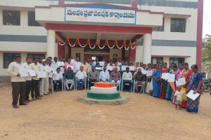 శిక్షణ పూర్తి చేసిన వార్డు సభ్యులకు ధృవీకరణ పత్రాలు అందజేత 