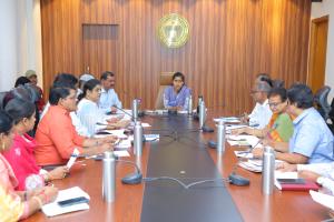 గ్రేటర్ వరంగల్ కు వంద ఎలక్ట్రిక్ బస్సులు....   హనుమకొండ జిల్లా కలెక్టర్ చాహత్ బాజ్ పాయ్ 