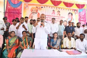 నేను ఇచ్చిన మాట నిలబెట్టుకున్నా కేంద్ర మంత్రి బండి సంజయ్ 