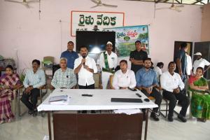 రైతులకు అధిక లాభాలు అందించే ఫార్మ్ ఆయిల్  పంట సాగుకు ప్రభుత్వం కృషి 