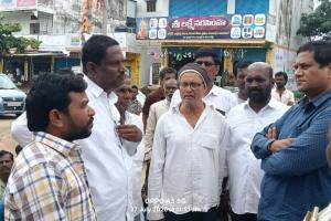 పుల్కల్ లో రోడ్డెక్కిన రైతన్నలు