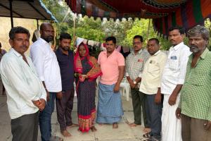 అనారోగ్యం తో మృతి చెందిన వ్యక్తి కుటుంబానికి ఆర్థిక సహాయం