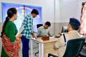 డిజిటల్ పోలీసింగ్‌పై ఎస్పీ రోహిత్ రాజు సమీక్ష