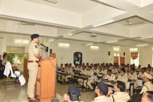 పోలీస్ శాఖలో కృత్రిమ మేధస్సు – సాంకేతిక పరిజ్ఞానంపై శిక్షణ