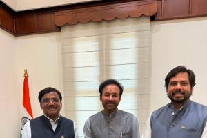 తెలంగాణ అభివృద్ధిపై కేంద్ర మంత్రులతో కీలక చర్చలు