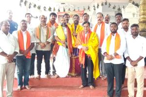 గురుపౌర్ణమి సందర్భంగా గజ్వేల్‌లో అర్చకులు, ఆధ్యాత్మిక వేత్తలకు ఘన సన్మానం