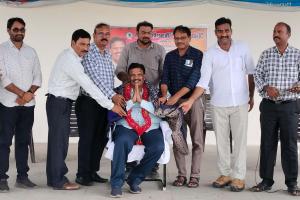 ఏరియా వర్క్‌షాప్‌లో జీఎం శాలెం రాజుకు ఘన సన్మానం.