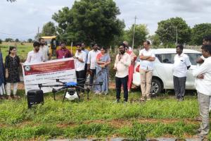 వ్యవసాయంలో డ్రోన్లు - టమాటా గ్రాఫ్టింగ్ పై అవగాహన సదస్సు